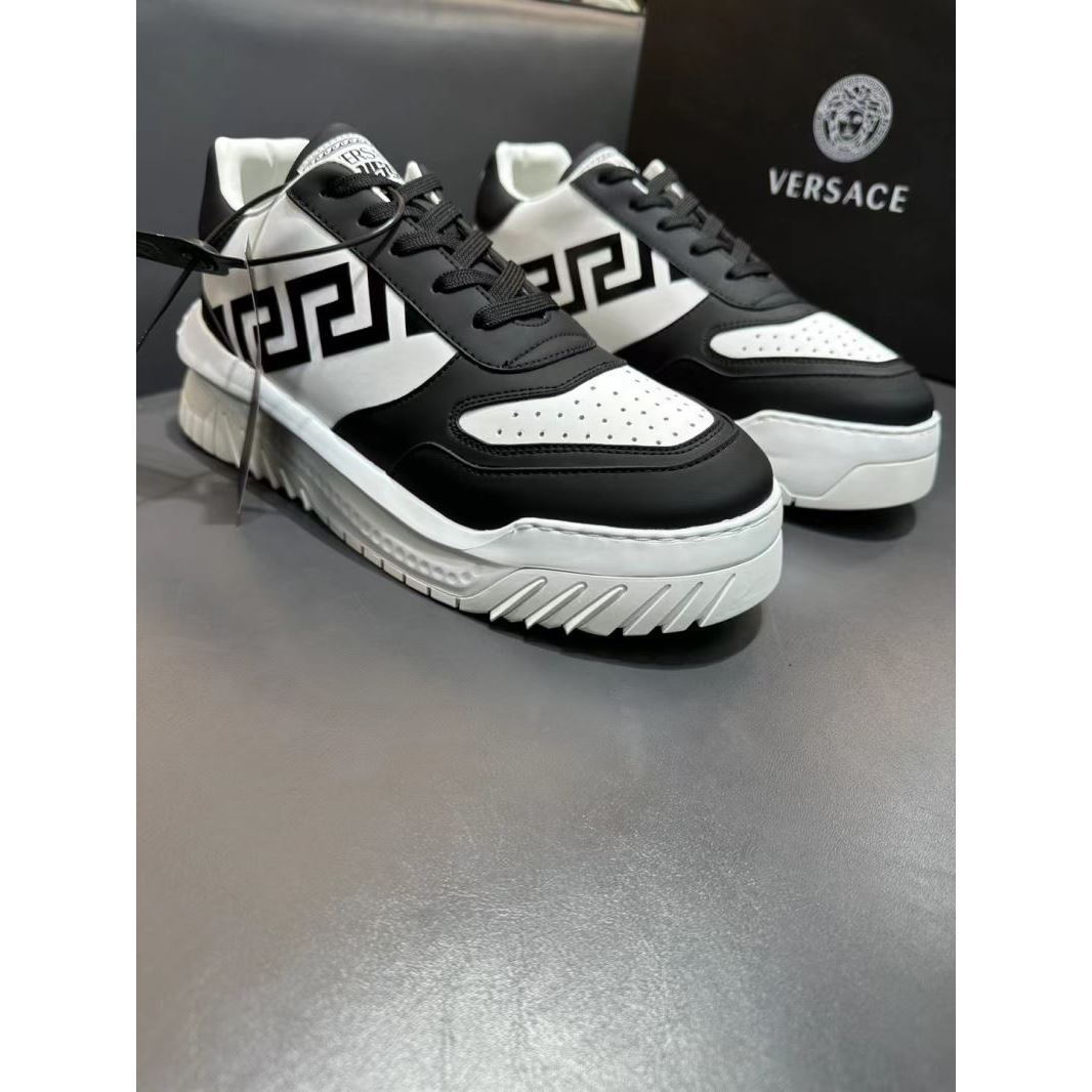 Versace Low Shoes - Click Image to Close